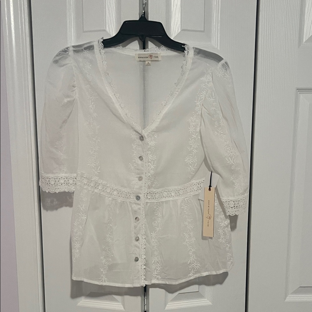 Elegant White Embroidered Women's Blouse